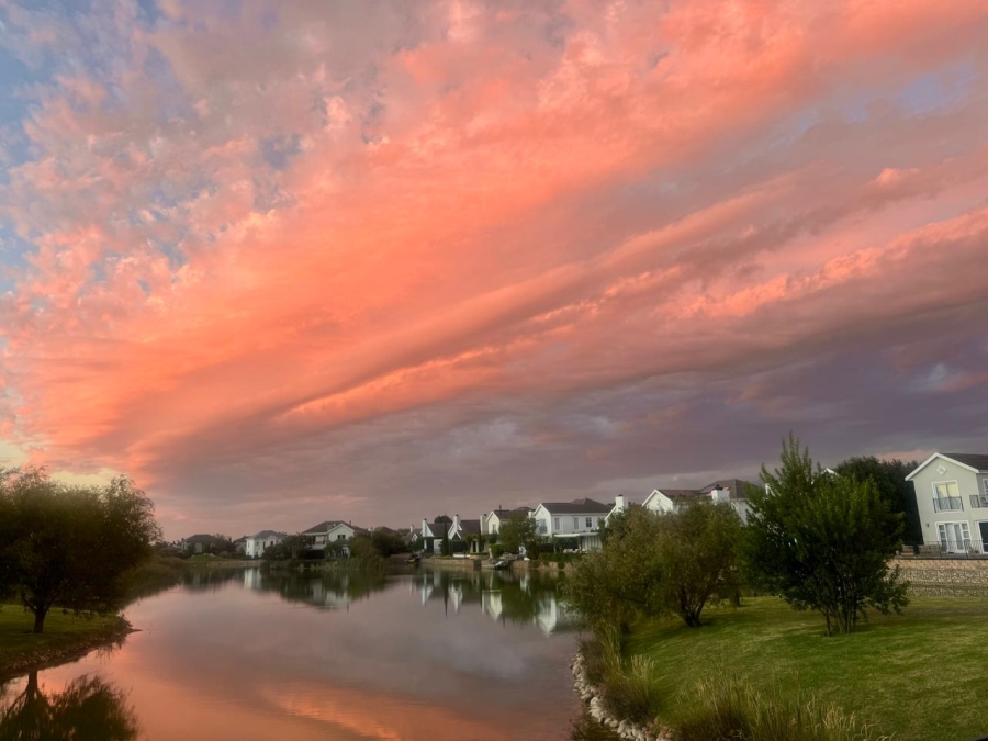 To Let 3 Bedroom Property for Rent in Val De Vie Estate Western Cape